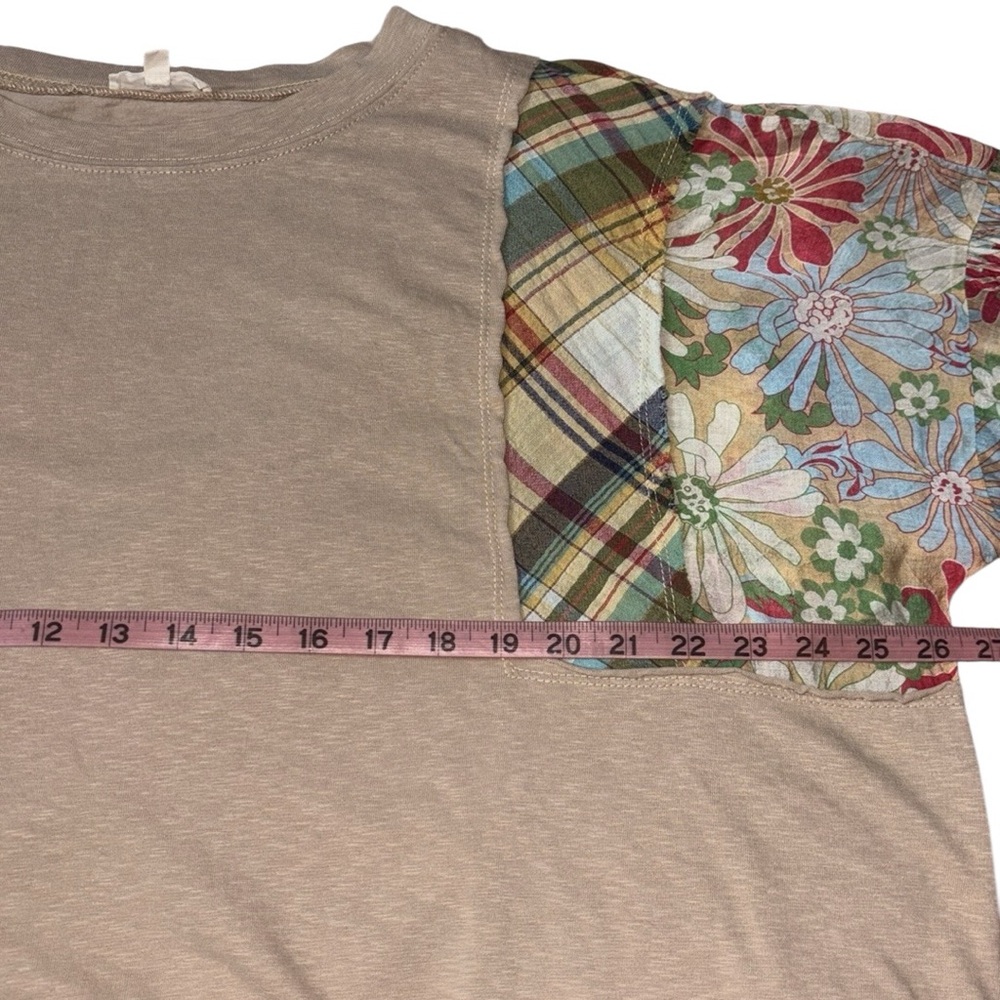 Easel Tan Top with Multicolor Sleeves - Picture 7 of 8